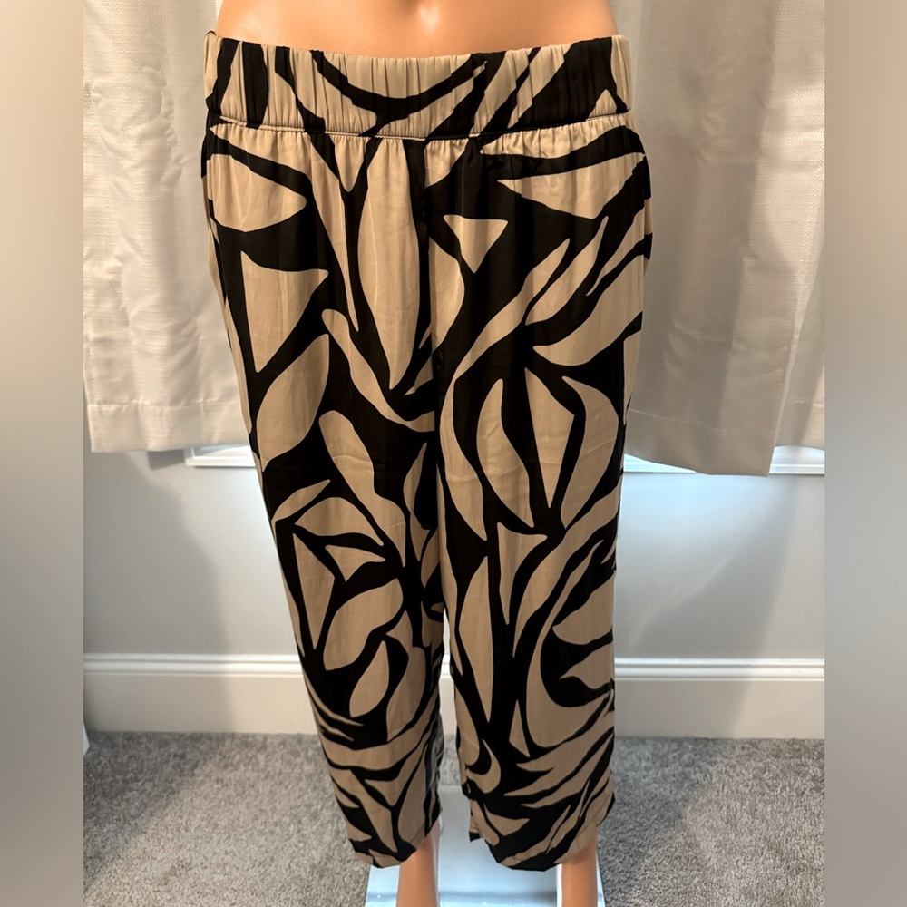 Philosophy Abstract Black and Tan Cropped Pants